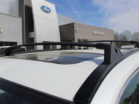 Used 2023 Toyota RAV4 XLE Premium image 25