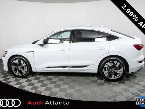 Used 2022 Audi e-tron Prestige w/ Prestige Package image 28