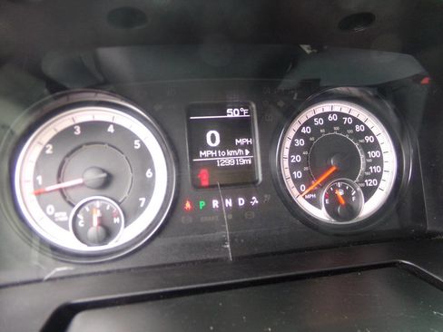 Used 2018 RAM 1500 Express image 15