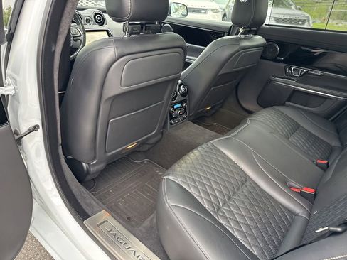 Used 2019 Jaguar XJ L Portfolio AWD/4WD image 11