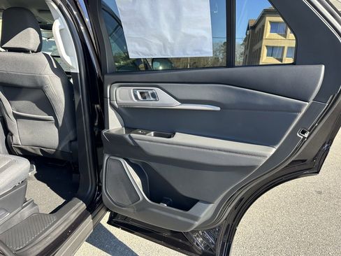 New 2026 Ford Explorer Active image 17