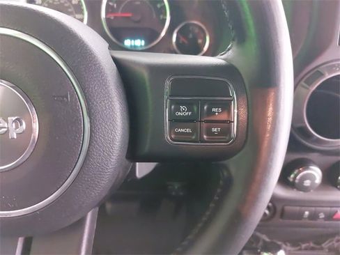 Used 2012 Jeep Wrangler Unlimited Sport image 18