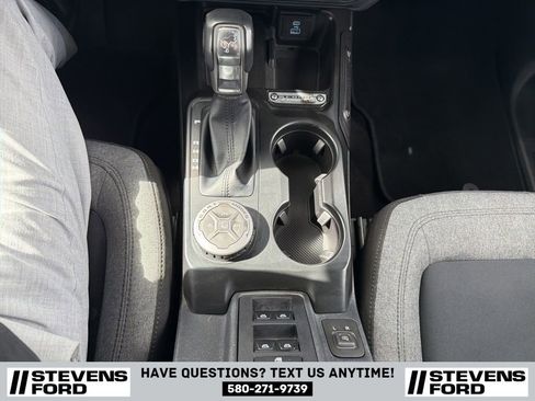 Used 2025 Ford Bronco Big Bend image 23