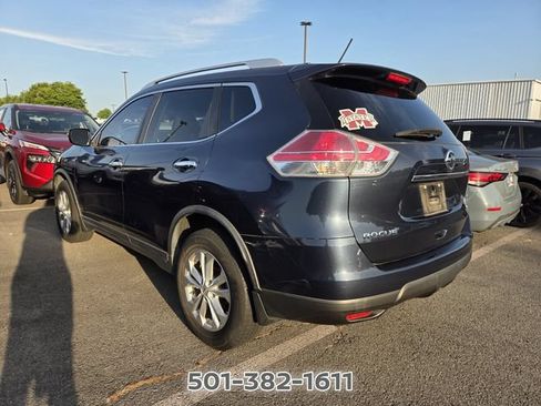 Used 2015 Nissan Rogue SV FWD image 2