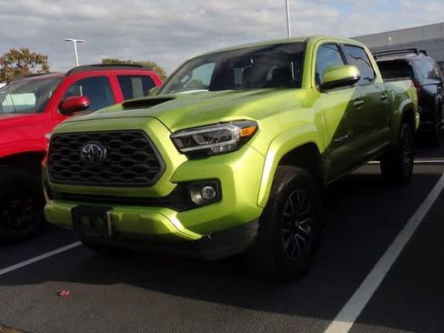 Used 2023 Toyota Tacoma TRD Sport image 1