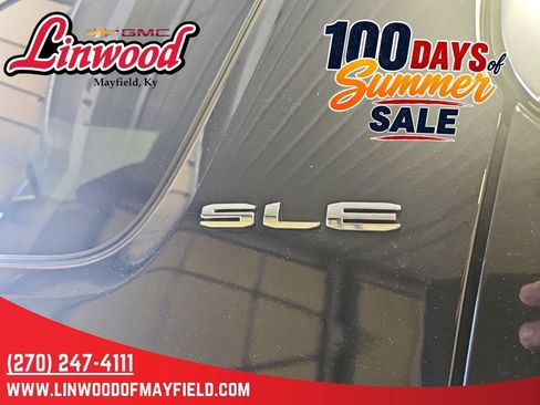 Used 2022 GMC Acadia SLE AWD/4WD image 10