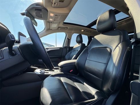 Used 2020 Ford Escape SEL image 16