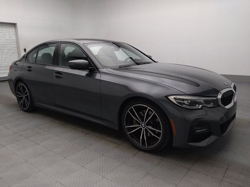 Used 2019 BMW 330i Sedan w/ M Sport Package RWD image 11