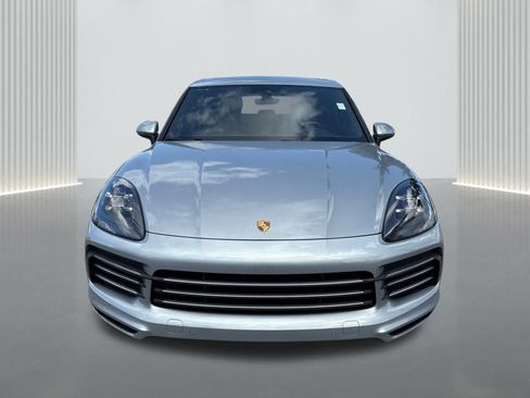 Used 2022 Porsche Cayenne image 2