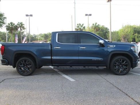 Used 2022 GMC Sierra 1500 Denali AWD/4WD image 2