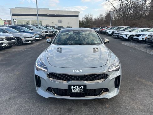 Used 2023 Kia Stinger GT2 image 2