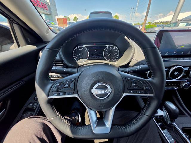 Certified 2025 Nissan Sentra SV w/ All-Weather Package FWD image 17