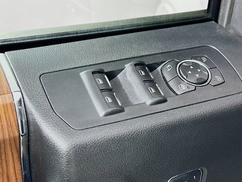 Used 2015 Ford F150 Lariat AWD/4WD image 23