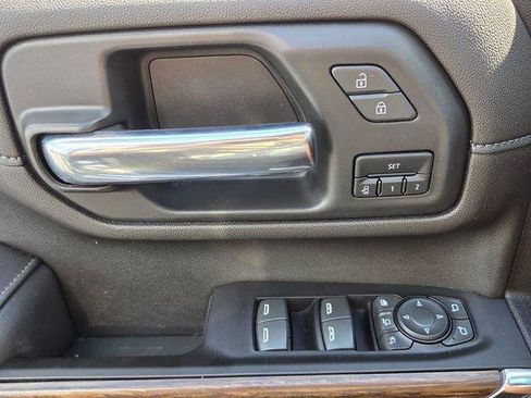 Certified 2022 Chevrolet Silverado 3500 High Country w/ Z71 Off-Road Package image 31