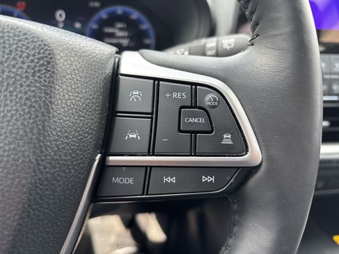 Used 2024 Toyota Grand Highlander Limited image 20