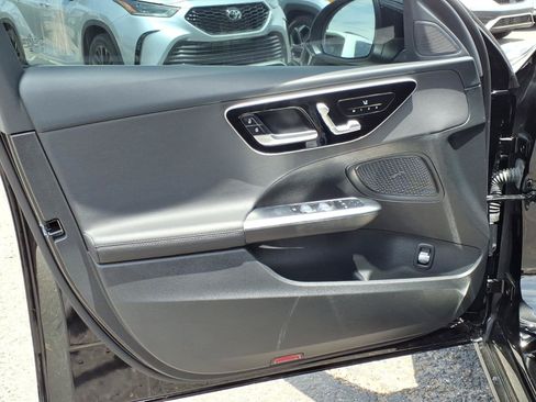Used 2024 Mercedes-Benz C 300 Sedan image 19