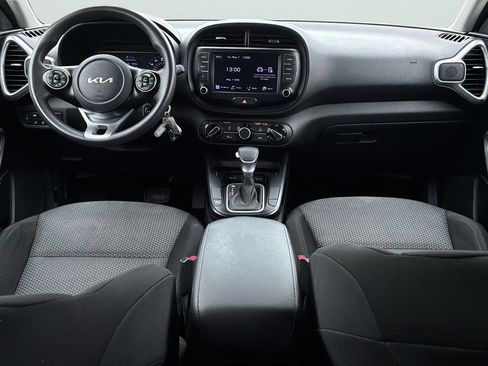 Used 2022 Kia Soul LX w/ Technology Package FWD image 18