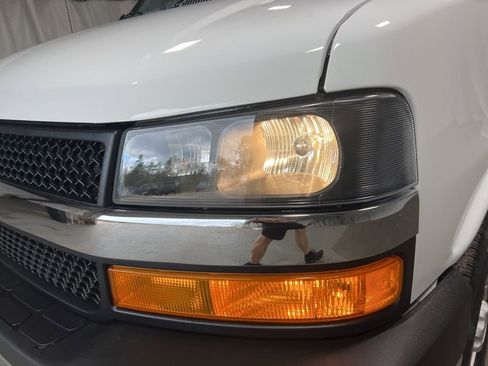 Used 2024 Chevrolet Express 2500 w/ Driver Convenience Package image 34