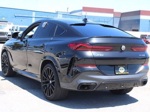 Used 2021 BMW X6 xDrive40i w/ M Sport Package AWD/4WD image 3