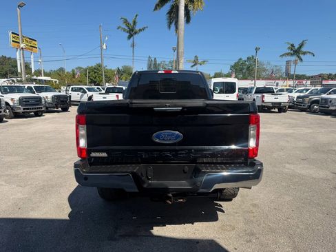 Used 2019 Ford F250 Lariat w/ Camper Package image 4