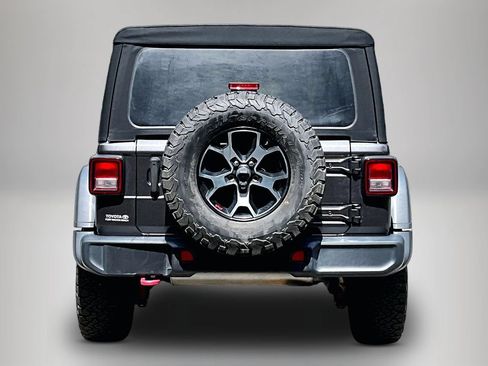 Used 2021 Jeep Wrangler Unlimited Rubicon AWD/4WD image 6