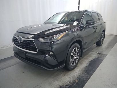 Used 2022 Toyota Highlander XLE