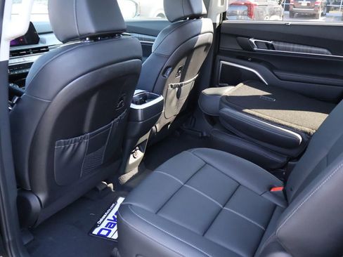 New 2025 Kia Telluride EX w/ EX Captain's Chair Package image 18