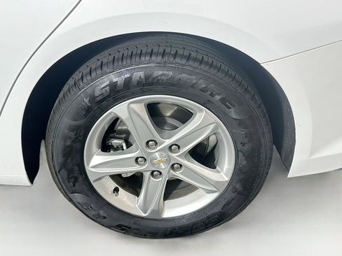 Used 2023 Chevrolet Malibu LT FWD image 11