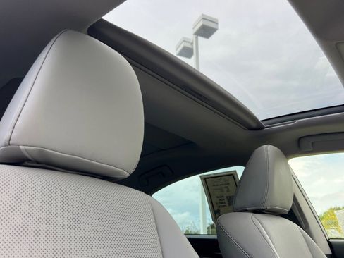 Used 2018 Lexus ES 350 w/ Navigation System Package FWD image 20