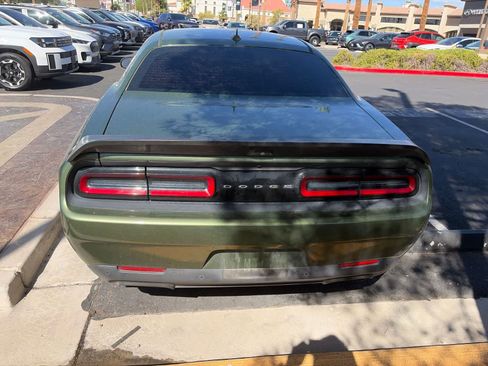 Used 2019 Dodge Challenger SRT Hellcat Redeye RWD image 5
