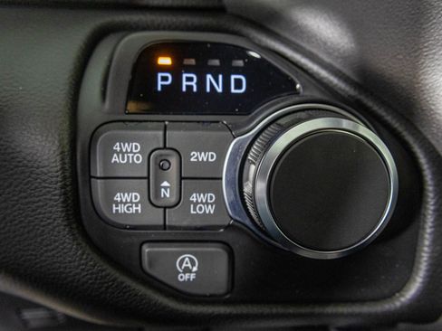 New 2026 RAM 1500 Big Horn AWD/4WD image 9