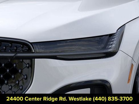 New 2026 Lincoln Nautilus Reserve w/ Jet Appearance Package AWD/4WD image 17
