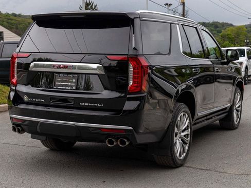 Used 2021 GMC Yukon Denali w/ Denali Premium Package AWD/4WD image 4