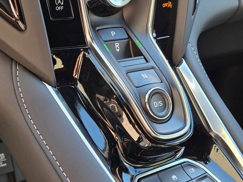 New 2025 Acura RDX SH-AWD image 29