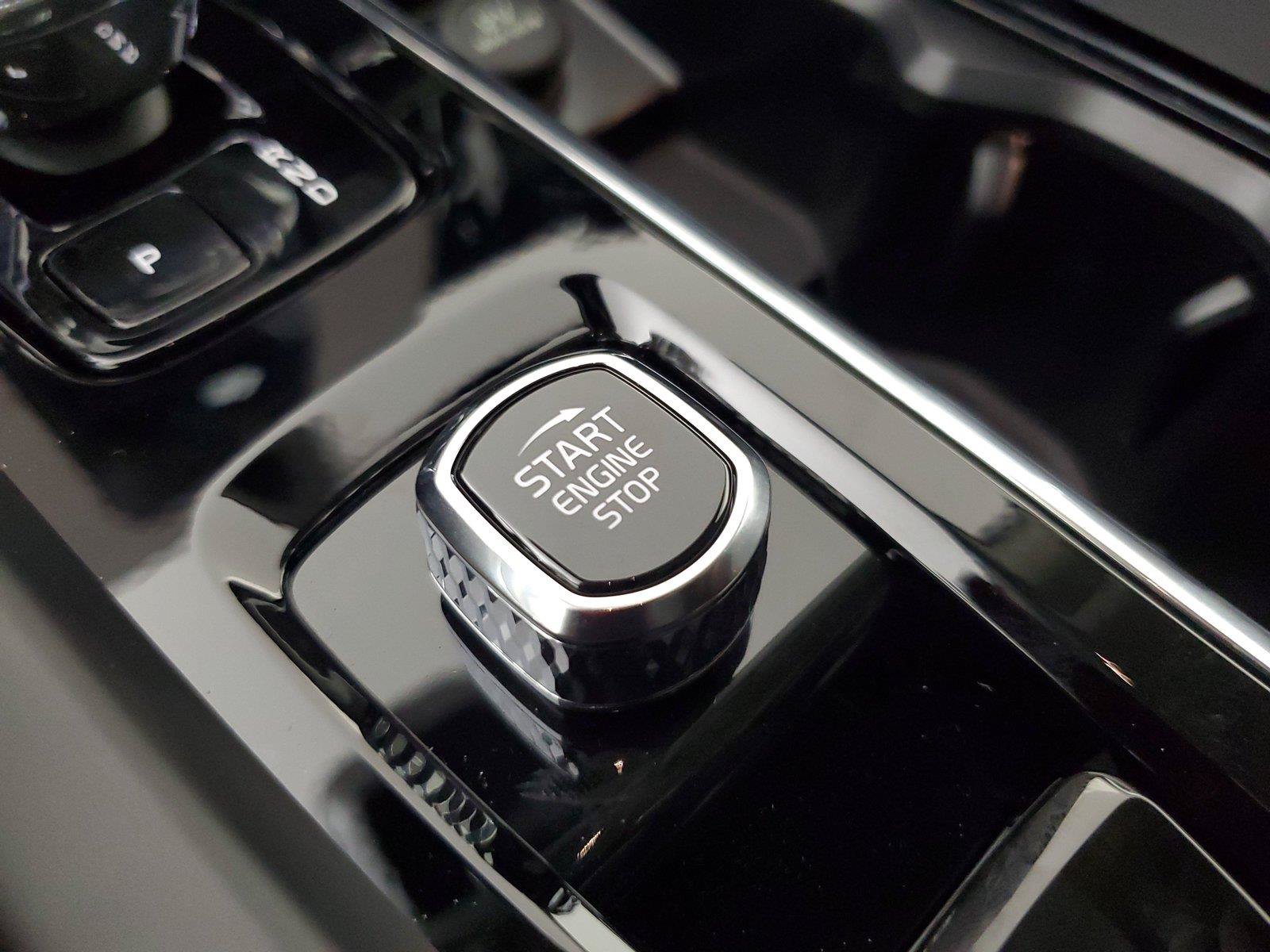 New 2027 Volvo XC60 B5 Core AWD/4WD image 33