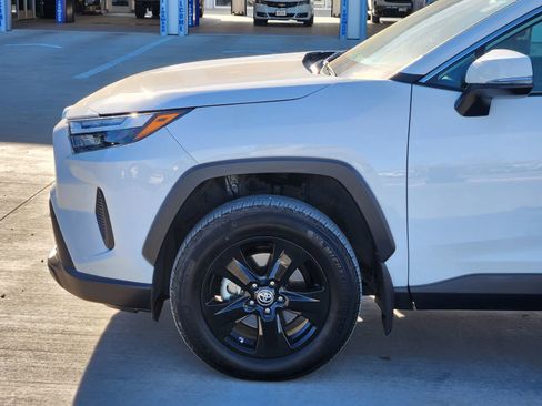 Used 2024 Toyota RAV4 XLE image 10