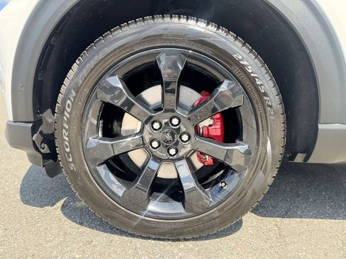 Used 2022 Ford Explorer ST w/ Equipment Group 401A image 3