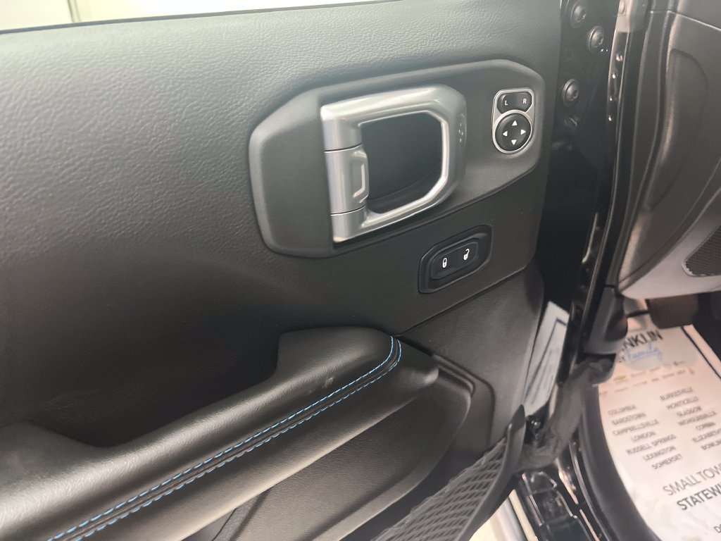 Used 2024 Jeep Wrangler Unlimited Rubicon 4xe AWD/4WD image 10
