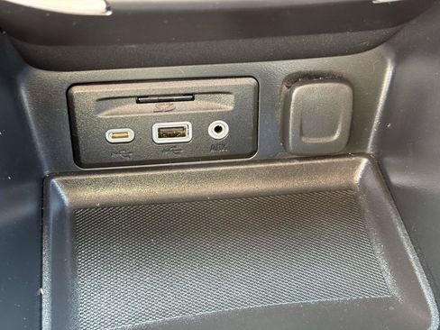 Certified 2022 GMC Terrain SLT w/ Infotainment Package II FWD image 17