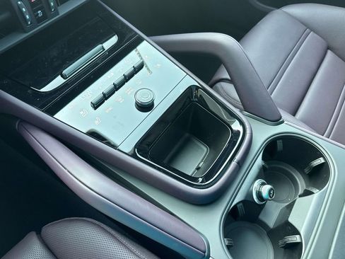 New 2026 Porsche Cayenne Coupe AWD/4WD image 26