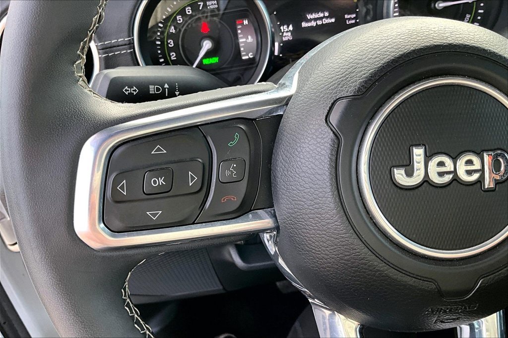 Used 2023 Jeep Wrangler Unlimited Sahara AWD/4WD image 17