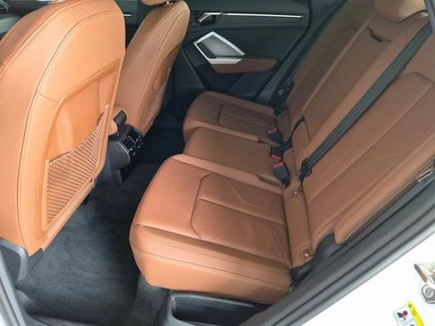 Certified 2025 Audi Q3 2.0T Premium w/ Convenience Package AWD/4WD image 10