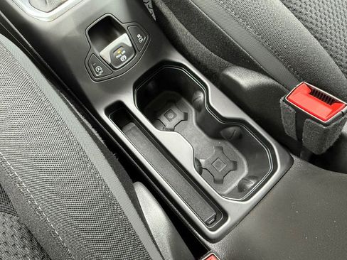 Used 2023 Jeep Renegade Altitude w/ Convenience Group I image 28