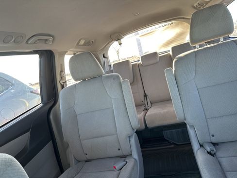 Used 2016 Honda Odyssey LX image 8