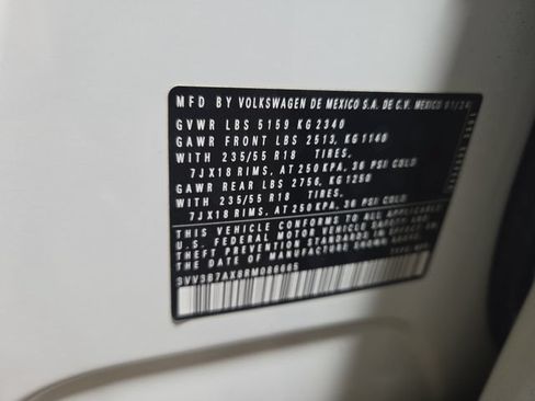 Used 2024 Volkswagen Tiguan SE FWD image 28