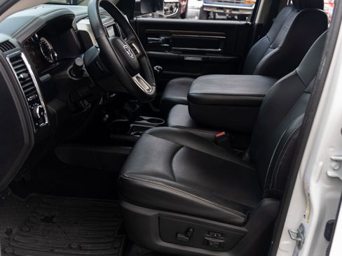 Used 2017 RAM 3500 Laramie image 25