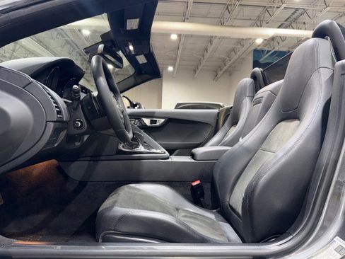 Used 2016 Jaguar F-TYPE S image 9
