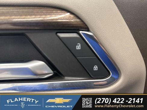 Used 2024 Chevrolet Silverado 2500 LT AWD/4WD image 19