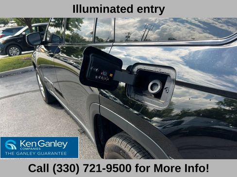 Used 2024 Jeep Grand Cherokee L Laredo AWD/4WD image 47