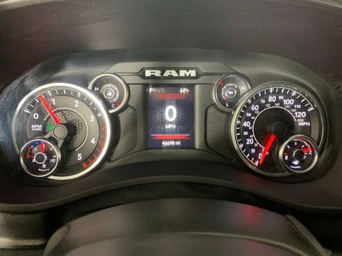 Used 2022 RAM 2500 Big Horn AWD/4WD image 24
